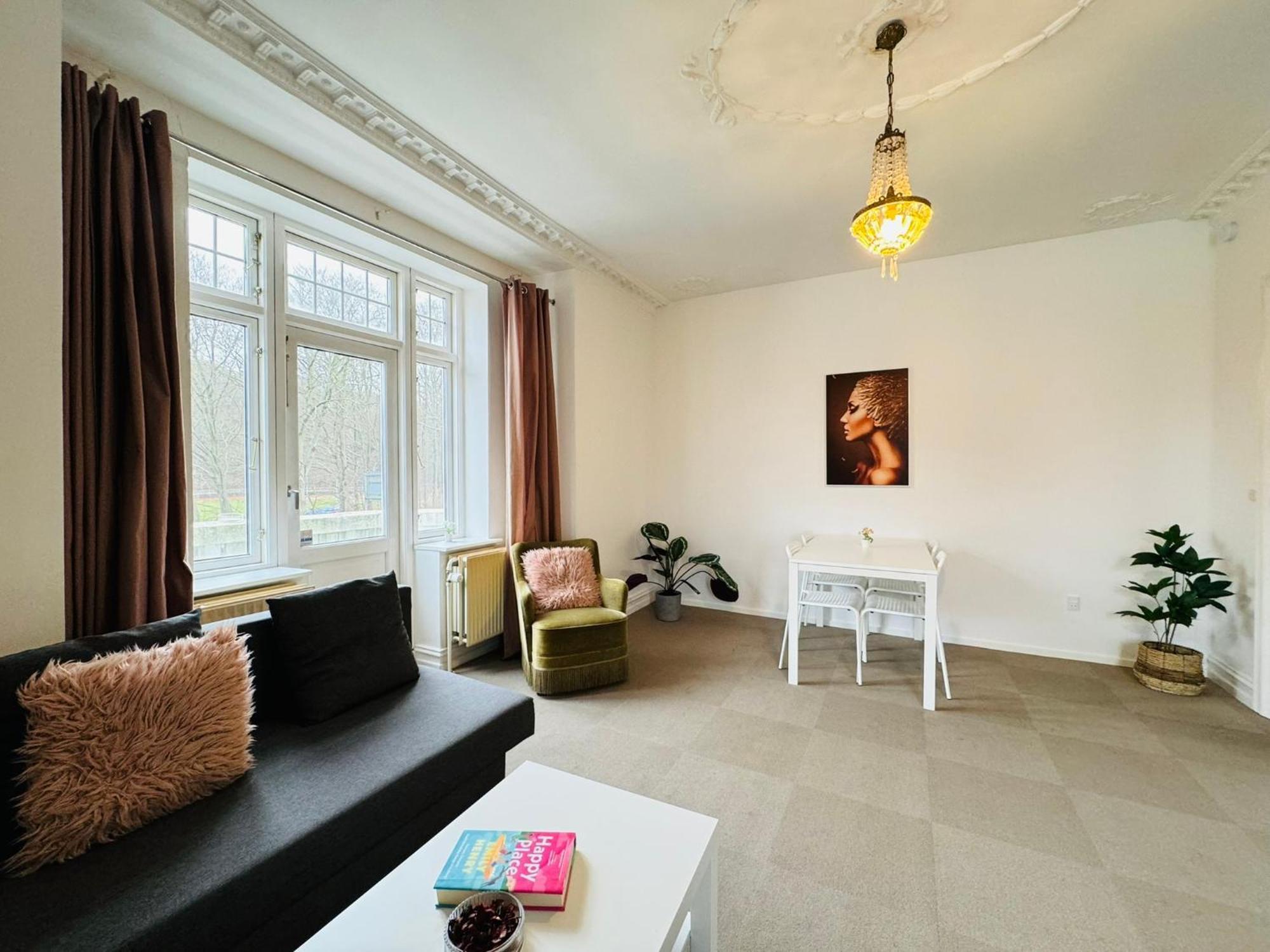 Aday - Villa Firenze - 2 Bedrooms Bright Apartment Aalborg Bagian luar foto