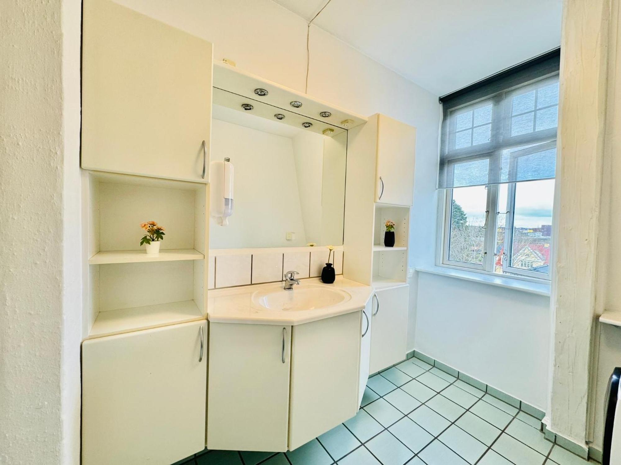 Aday - Villa Firenze - 2 Bedrooms Bright Apartment Aalborg Bagian luar foto