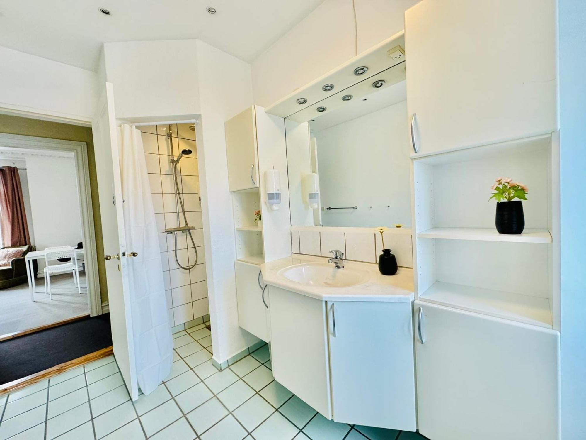 Aday - Villa Firenze - 2 Bedrooms Bright Apartment Aalborg Bagian luar foto